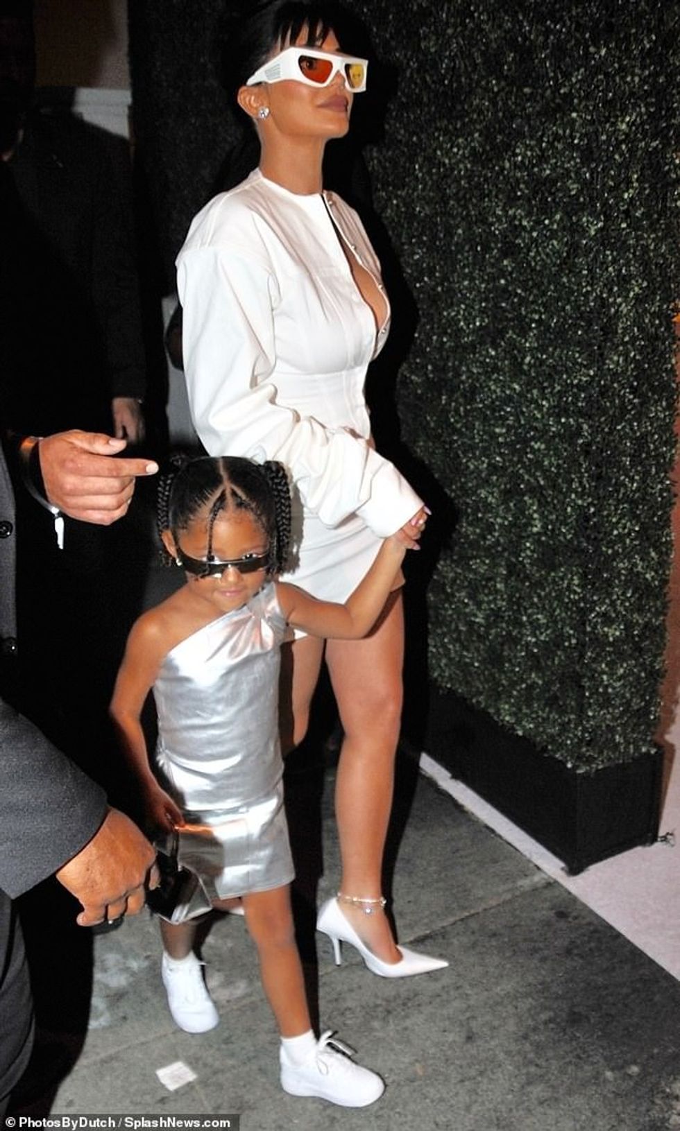 61714541 11144821 image a 5 1661416841921