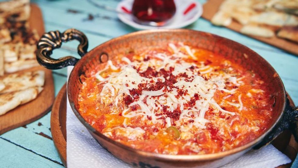 61718475 menemen