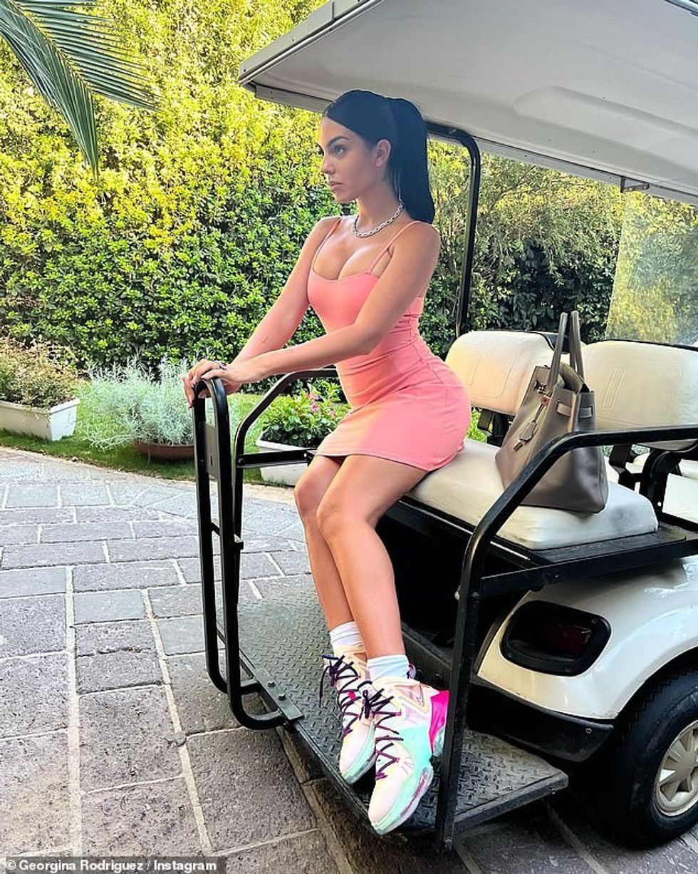 61749131 11148455 image a 21 1661500143328