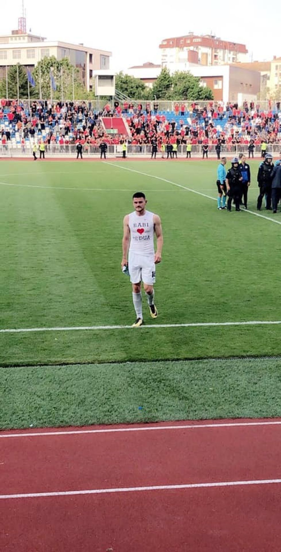 61763229 2326708867421554 5069421762861596672 n