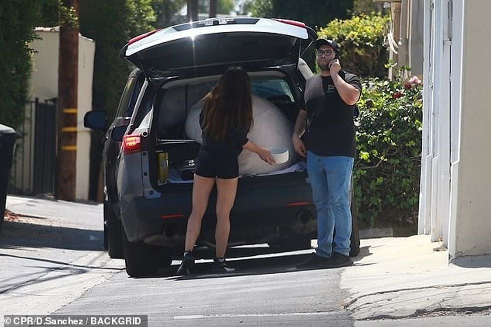 62011841 11175361 Supportive Morrone was accompanied by a number of friends who we a 8 1662181365202