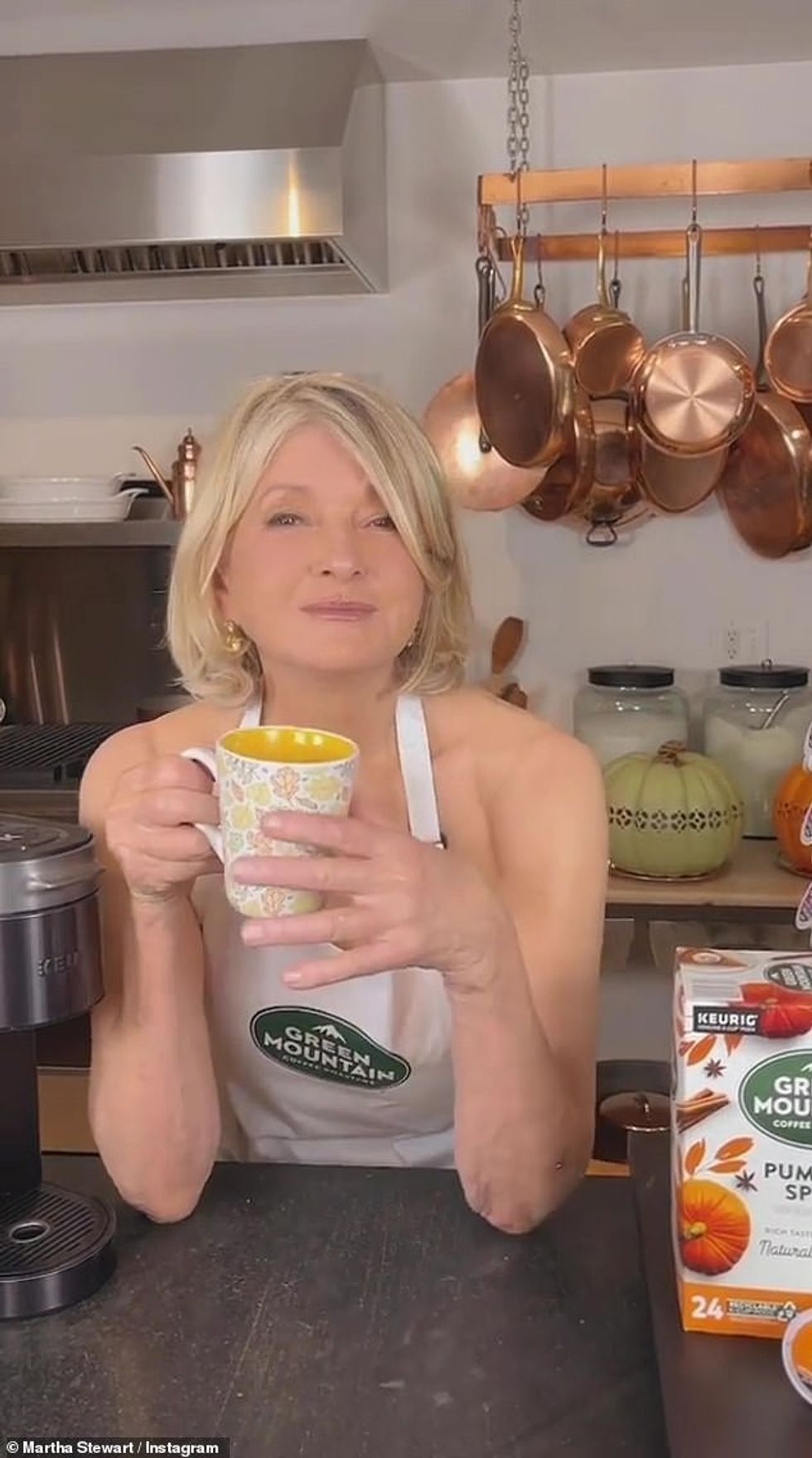 62229019 11196069 Stewart told Yahoo on Thursday that she wasn t fazed one iota in a 173 1662697491312