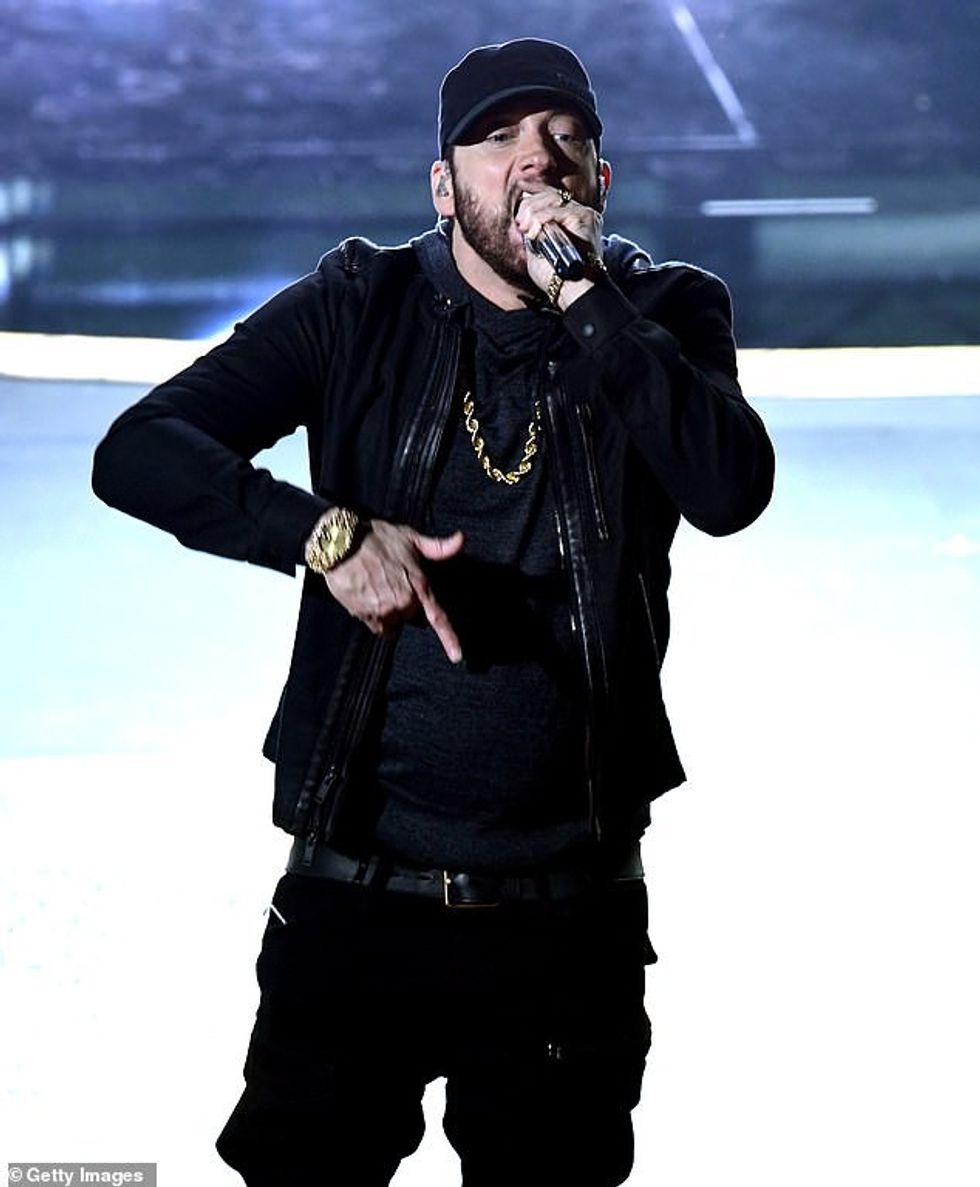 62247145 11197603 Greatest hits The Emmy Oscar and Grammy winner has recently rele a 79 1662736562047