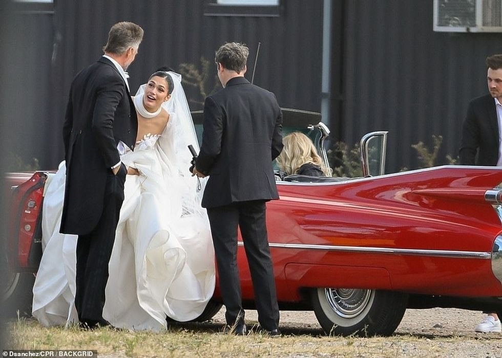 62300541 11201885 Blushing bride the gorgeous beauty pageant winner has won her ne a 40 1662920114212