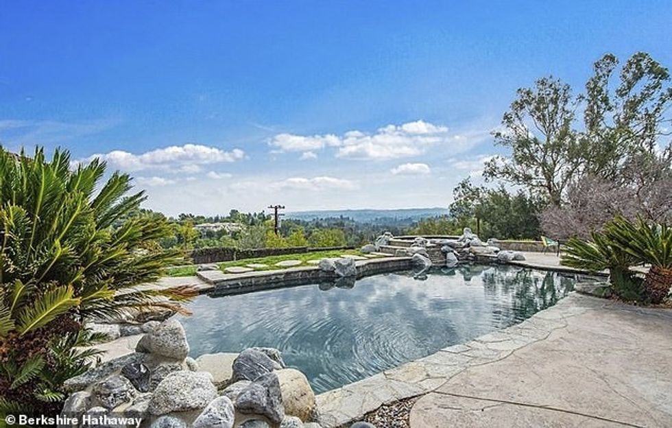 62335657 11204757 image a 9 1663020063160