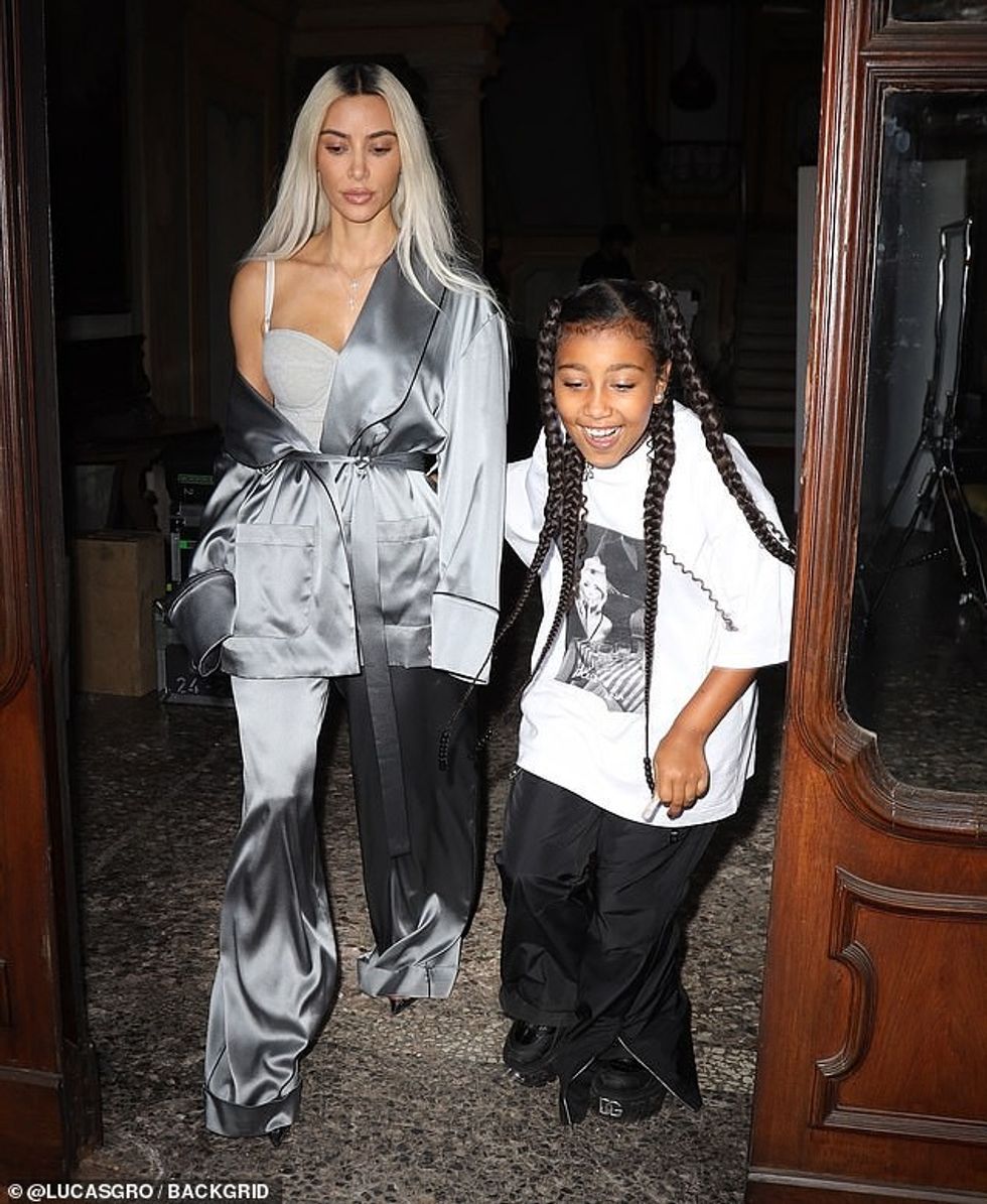 62865325 11256809 Mother daughter duo Kim Kardashian 41 and her daughter North 9 w a 132 1664327758765