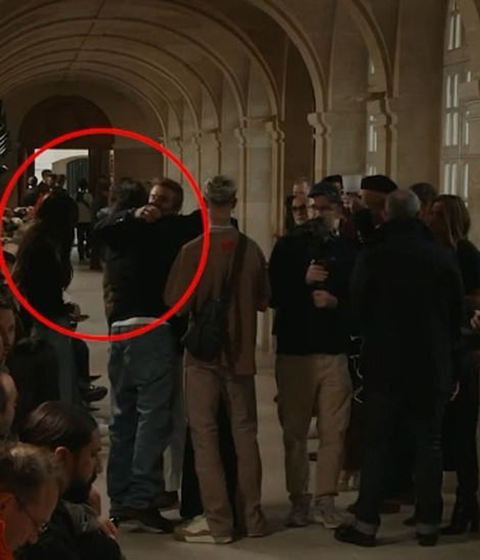 62982307 11269431 Front and centre Before the pair took their seats in the very fr a 26 1664619024669