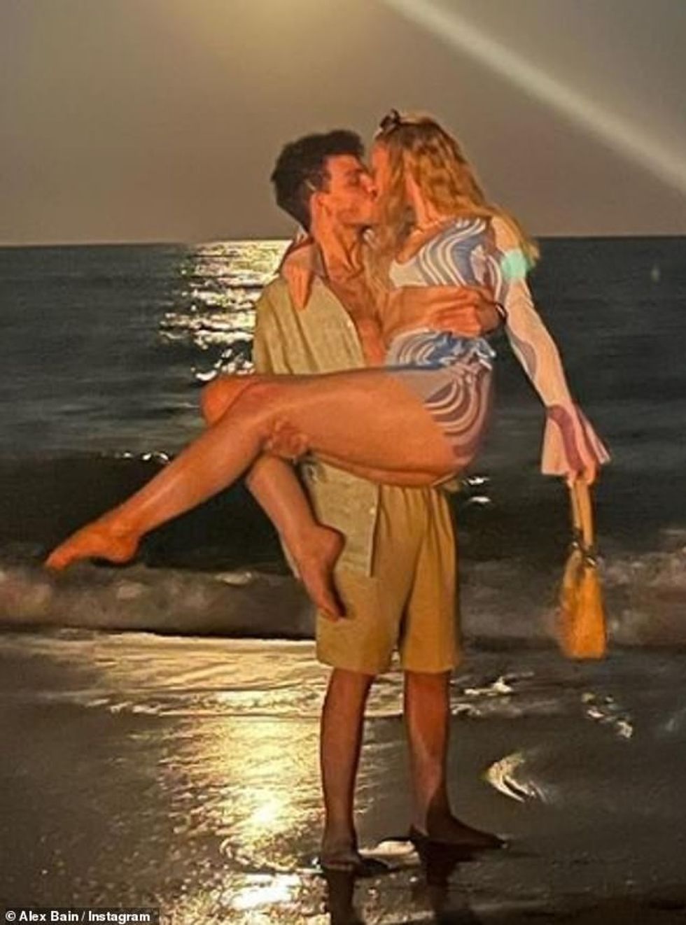 63295987 11954257 Romance Alex announced that he had popped the question to Mollie m 59 1681042800449