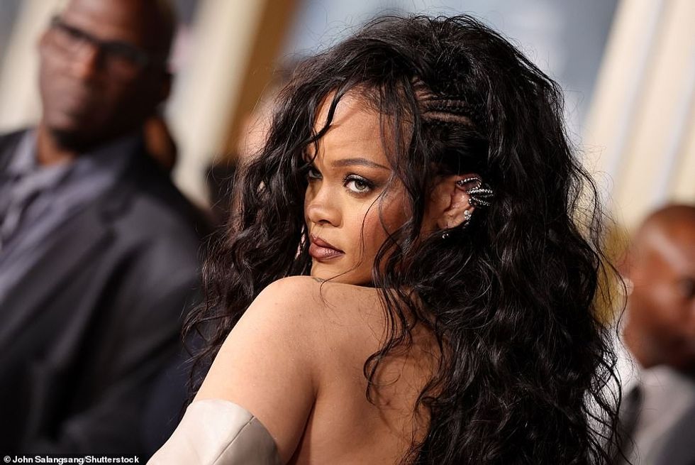 63894191 11359439 Coming soon Her single for the upcoming film which is expected t a 57 1666846603661