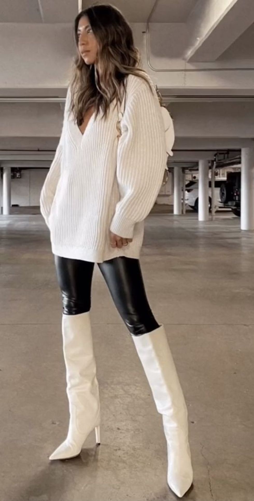 6394efbcecaa80a12c52ed2f4b