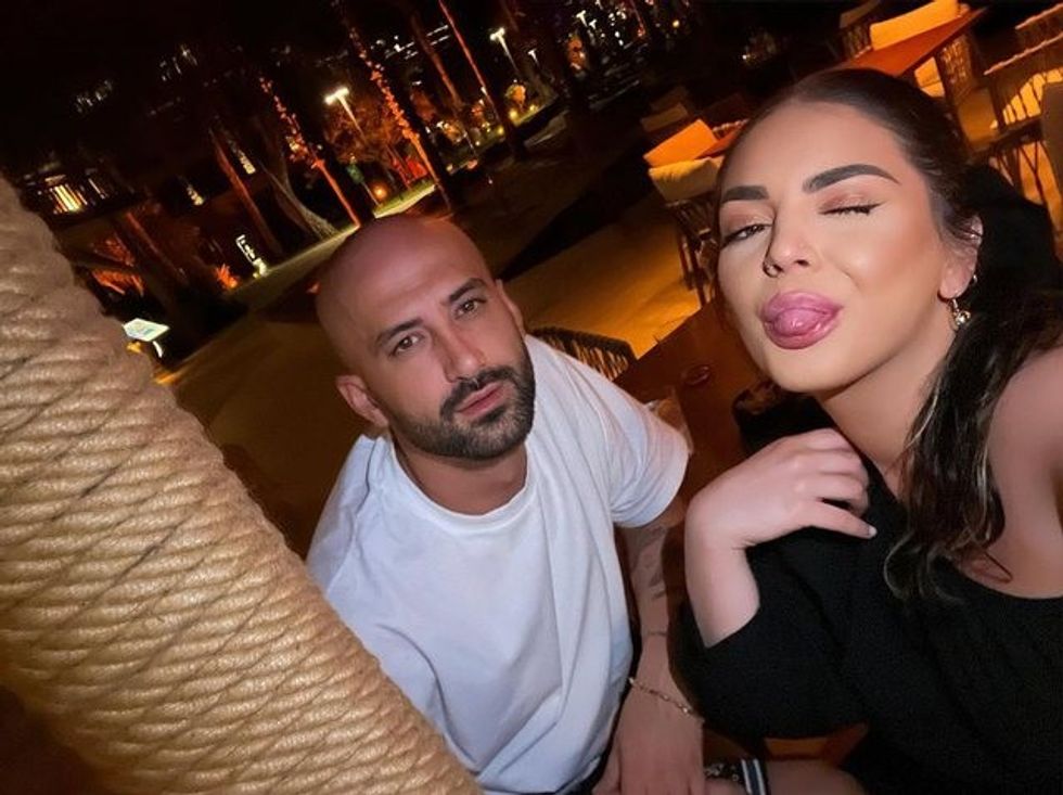 640 0 fifi adis patushi panorama pluspng 1659261571