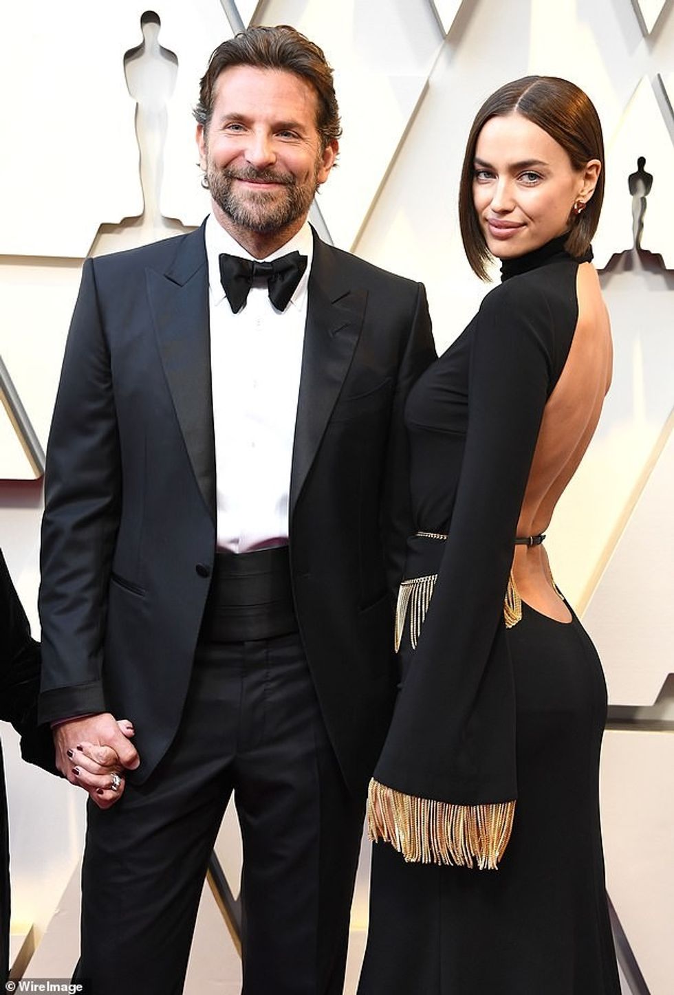 64040591 12371815 Irina Shayk s ex Bradley Cooper seen in 2019 is bothered by her a 19 1691119061088