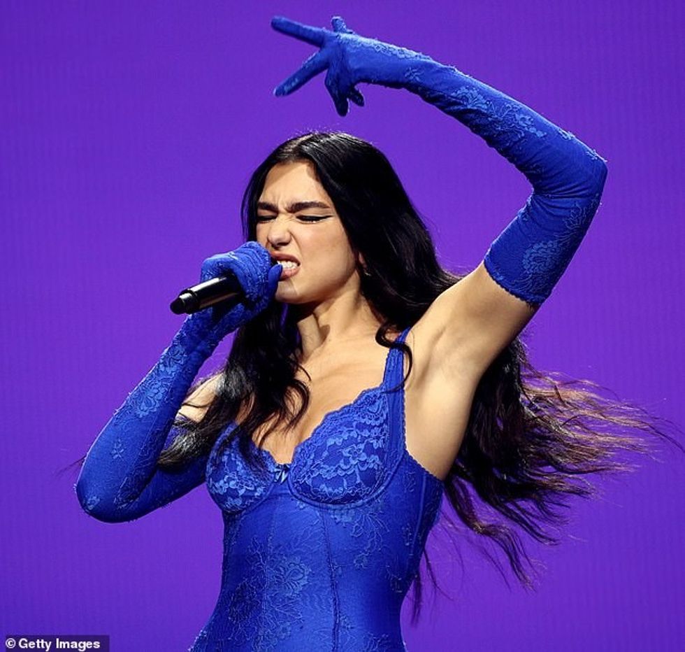 64312633 11403611 image m 180 1667915870535