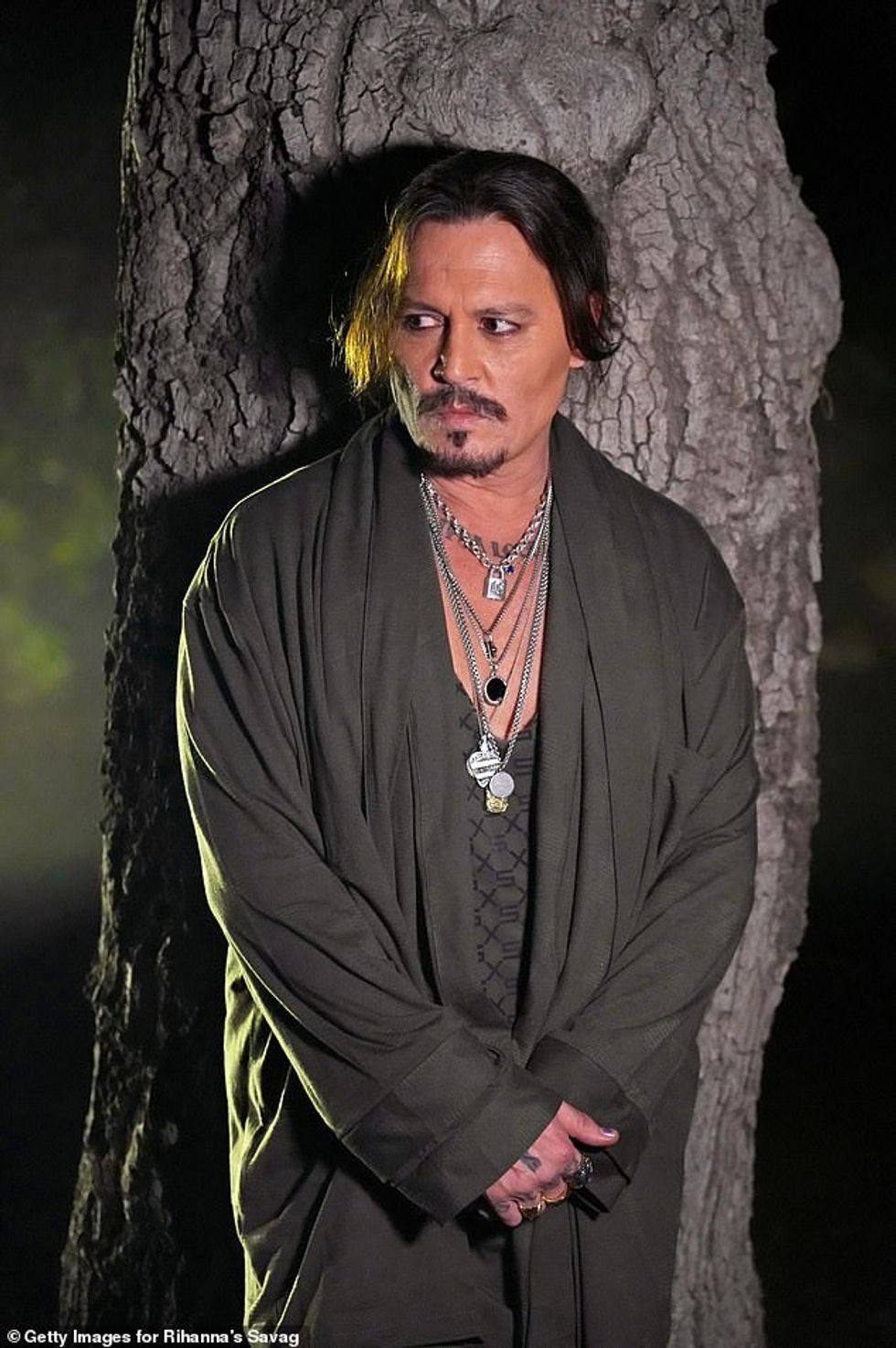 64366931 11427343 Controversial cameo Coming off his legal victory in the highly w a 1 1668457534506