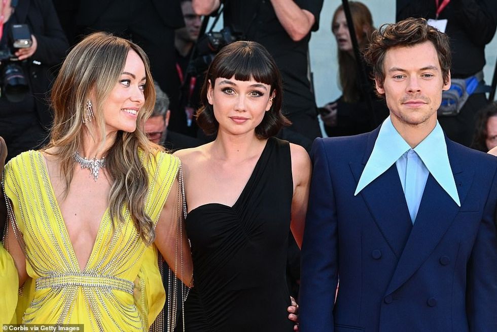 64709587 11445809 Happier times People Magazine claims the singer 28 and actress 3 a 109 1668831406644