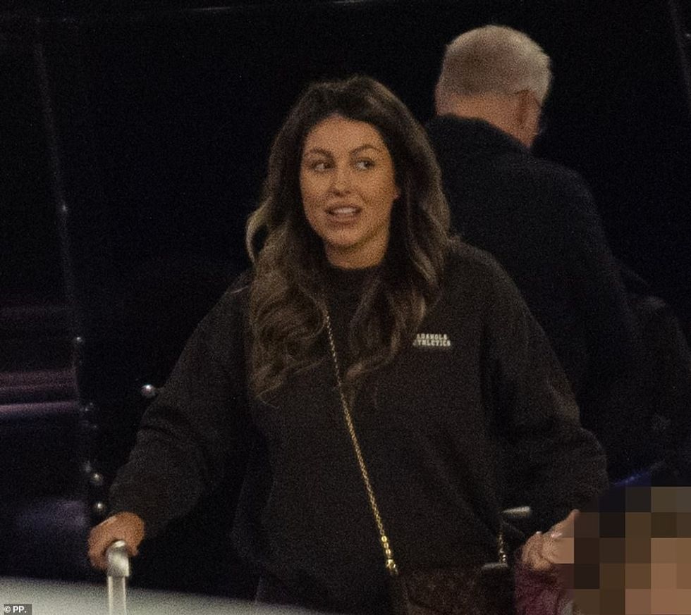 64741163 11449283 Charlotte Trippier wife of defender Kieran is pictured arriving a 55 1668941617727