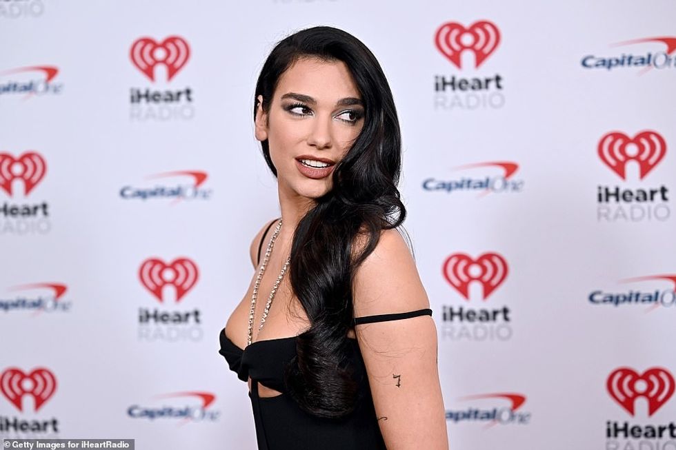 65442465 11523241 image a 32 1670658814542