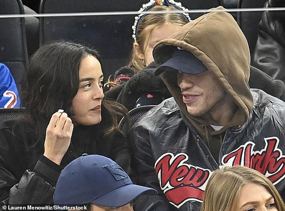 65644939 11544965 Vibes They have a love of the East coast in common and similar v a 98 1671172431483