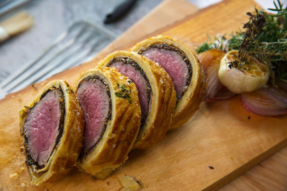 6571b23e12f9d8a2cb68375d beef wellington