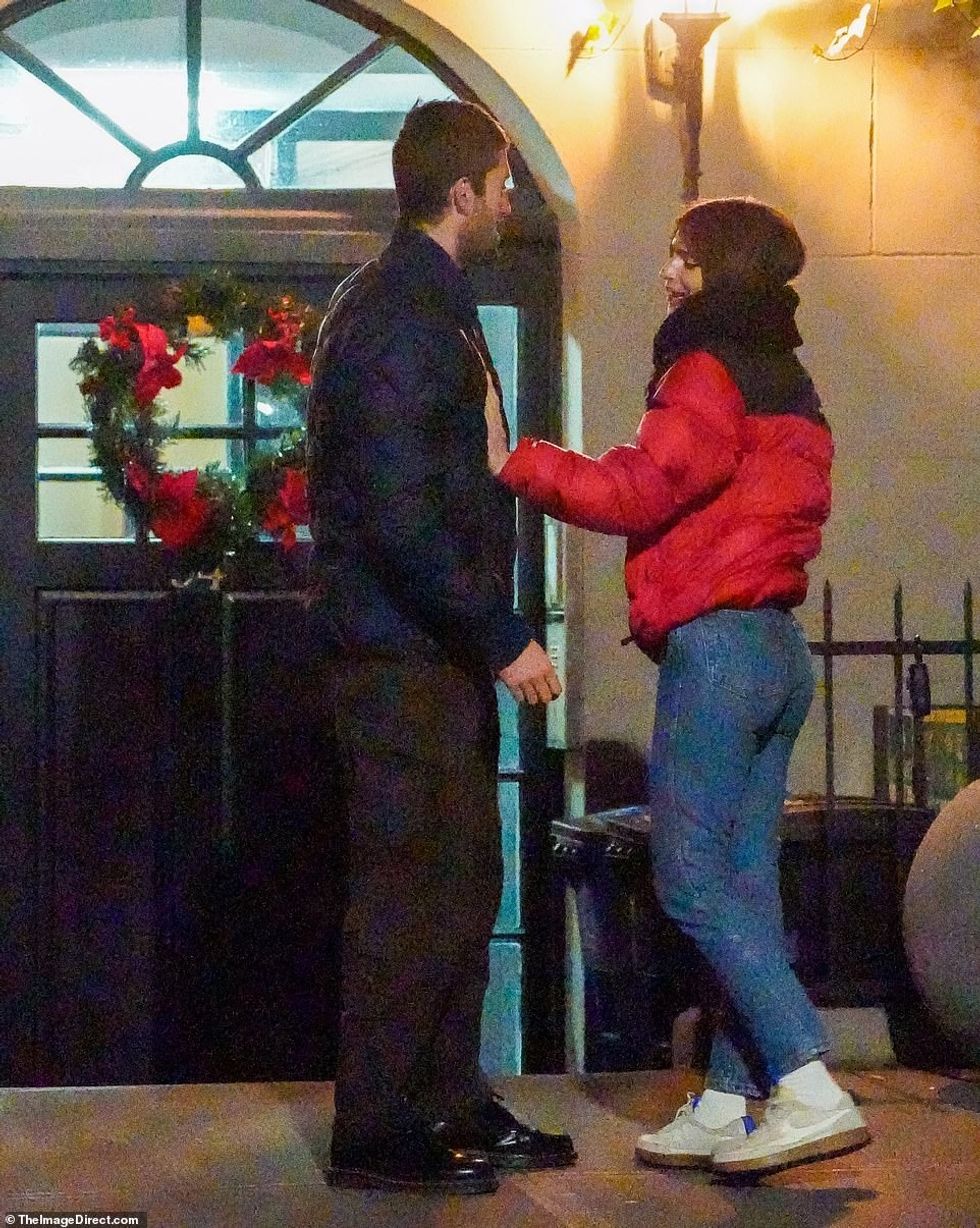 65861493 11567279 Close Emily and Jack enjoyed a steamy make out session by her ap a 70 1671750726113