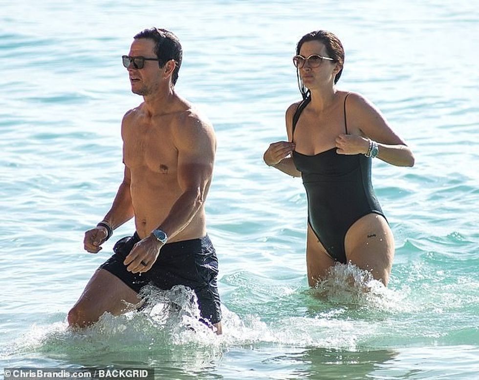 65884677 11569581 image a 28 1671802535796