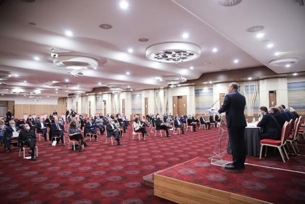 662b4743 e650 4e56 bc70 2503ae9d8863