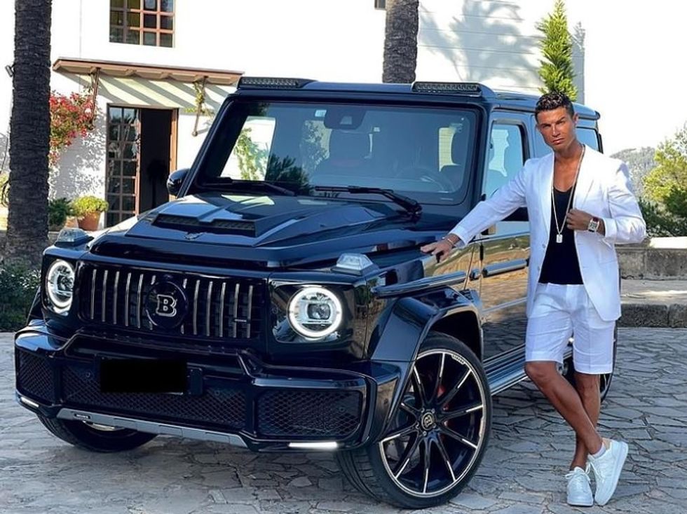 66397629 11657251 Cristiano Ronaldo s Mercedes G Wagon Brabus pictured worth 600 0 a 20 1674291327791