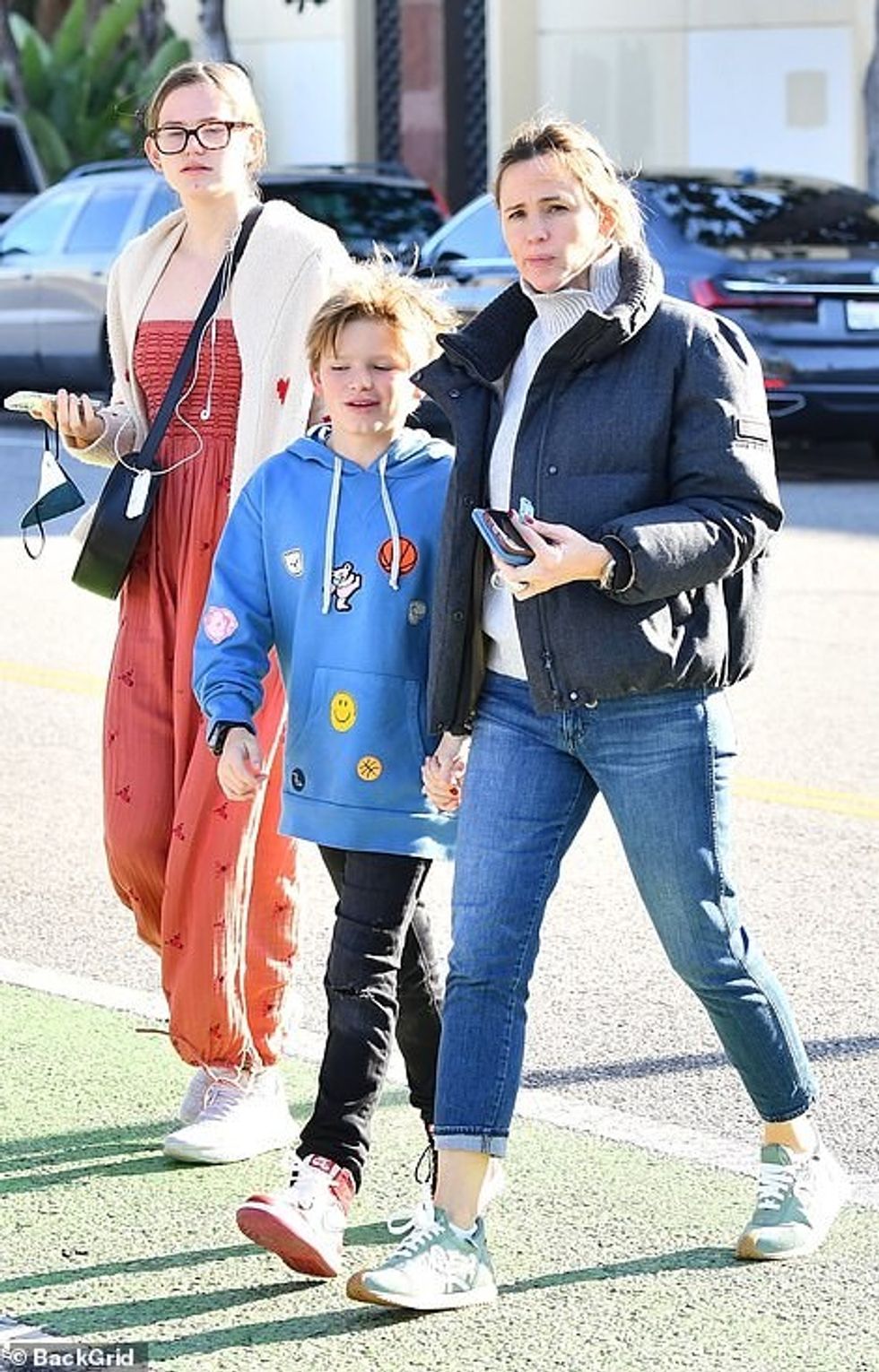 66884773 11668199 Meeting up The 53 year old Shotgun wedding star and the 50 year m 29 1674511142749