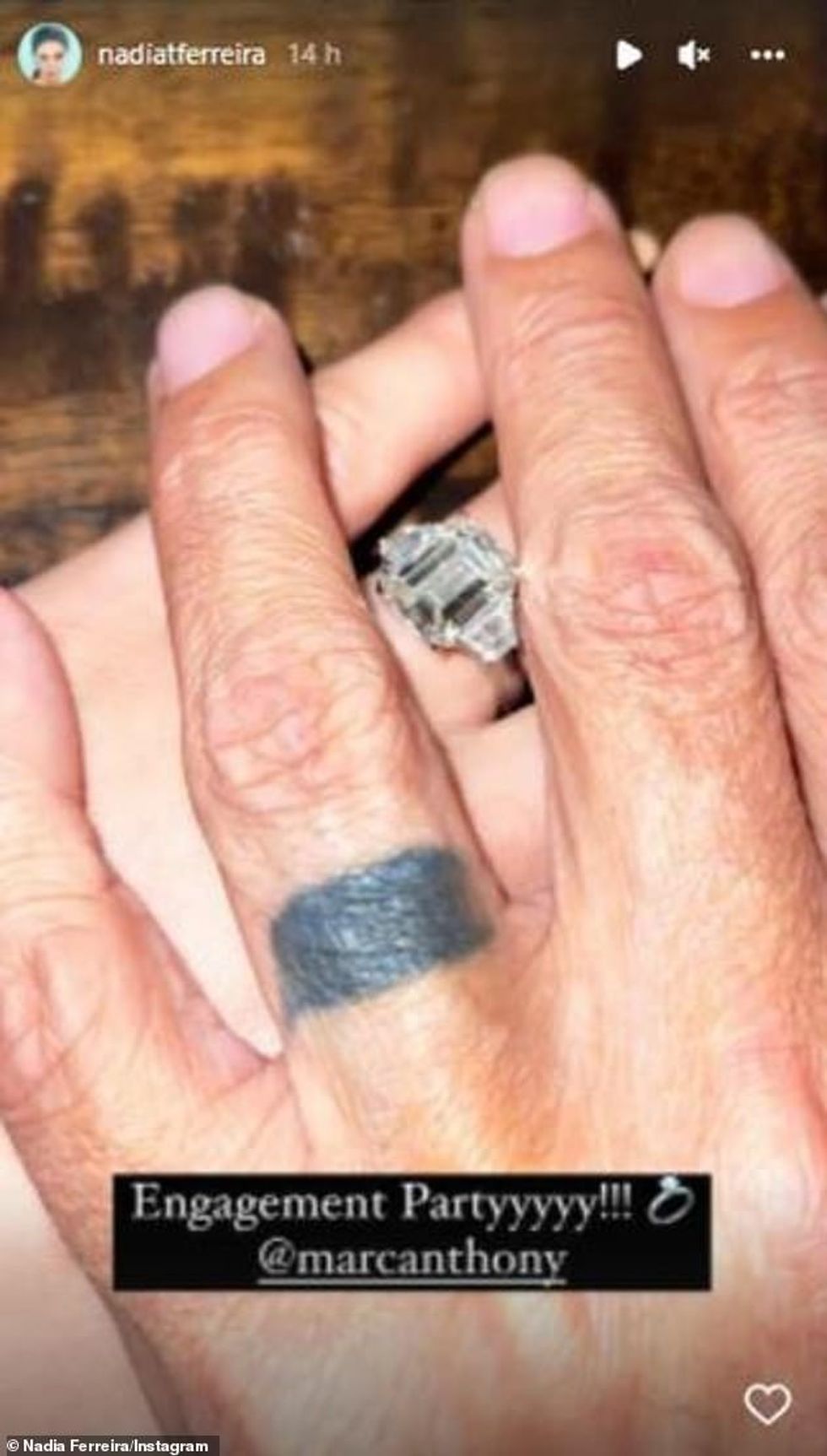 67087343 11688891 Nadia announced the engagement news on Instagram with a snap of a 1 1674984208582