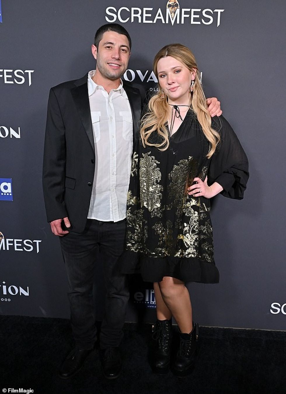 67107215 11690911 Going strong They have been together for over five years after b a 28 1675053972694