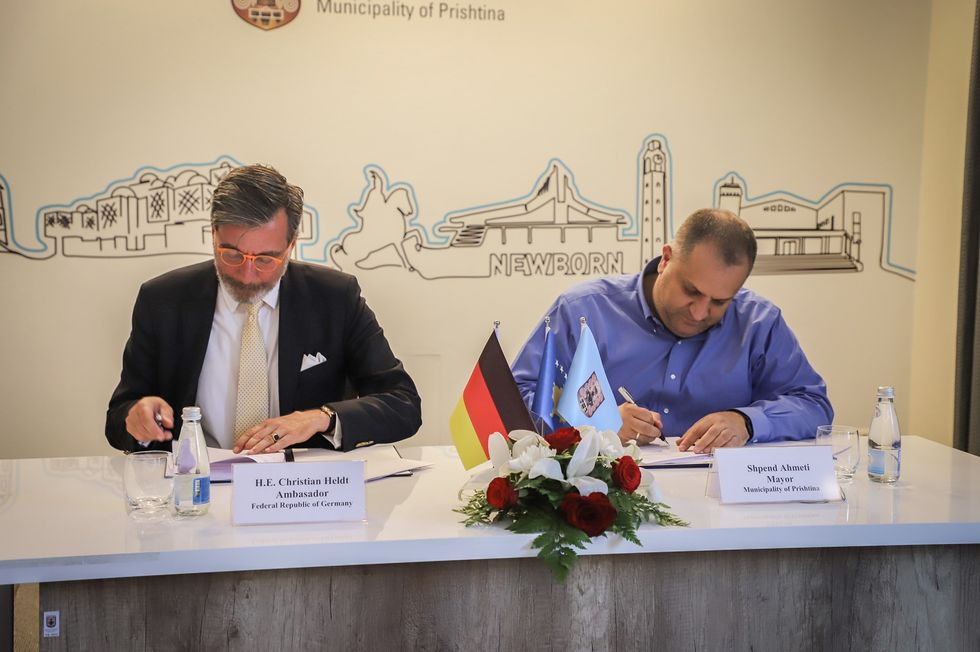 67327720 2606014042777136 5471731731730006016 o