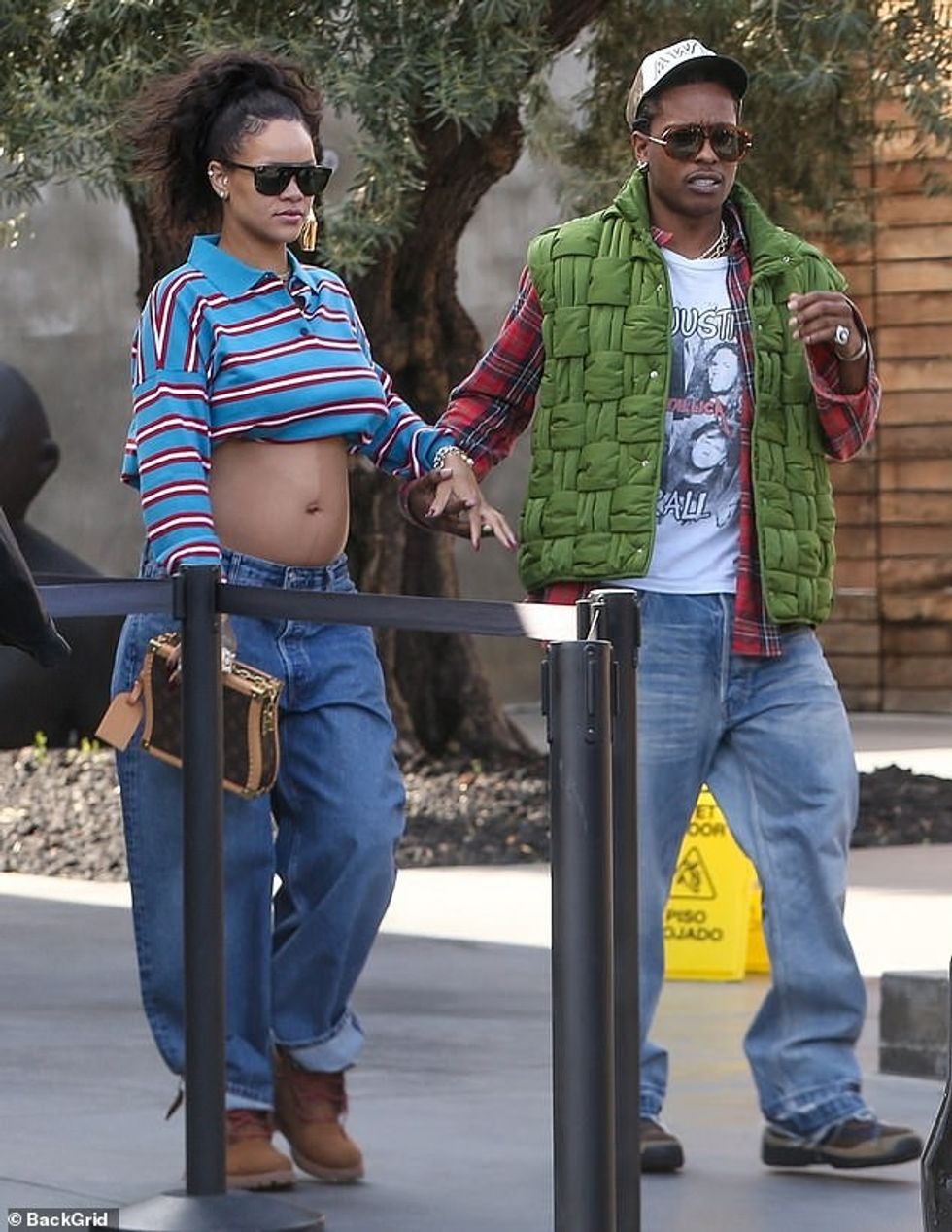 68758733 11865905 Keeping close She was joined by her baby daddy A AP Rocky as the a 46 1678933843151