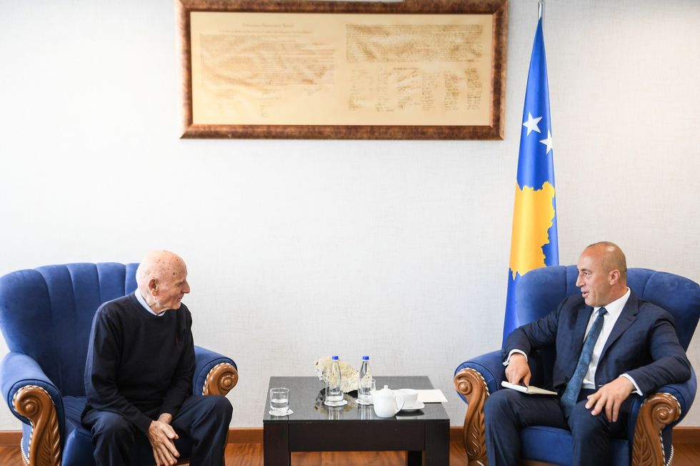 68914080 1306245486166529 9215523821639958528 o