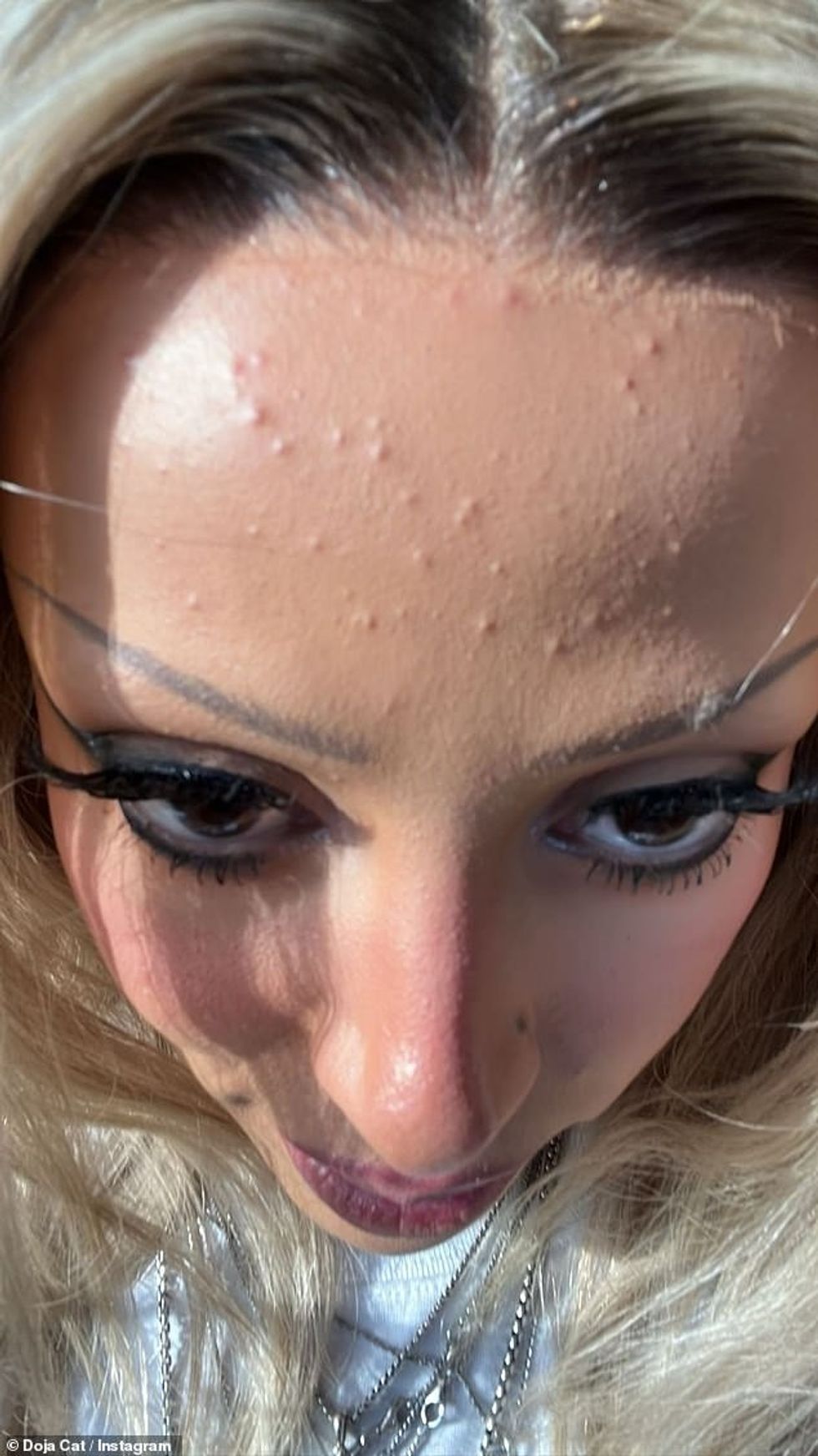 69185103 11909465 Breakout While she s an award winning singer with millions of re a 39 1679969872980