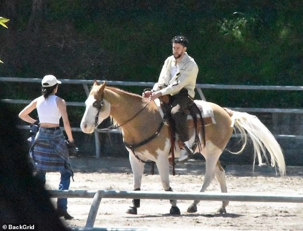 69468775 11937975 image a 33 1680619924680