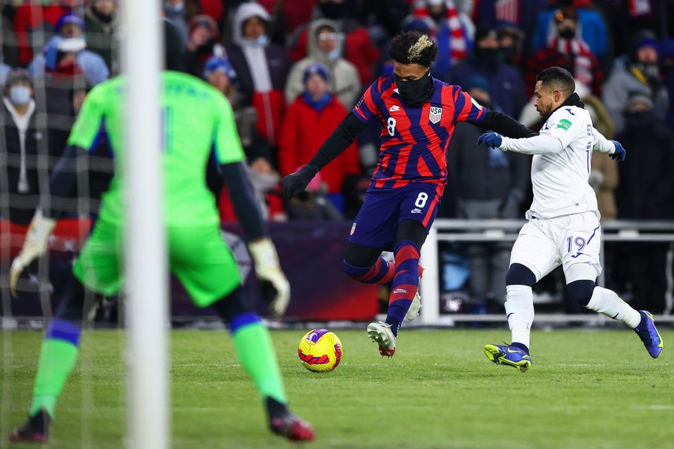 6AHAEXRNDFML5BMT3NWQ2AZVSI scaled