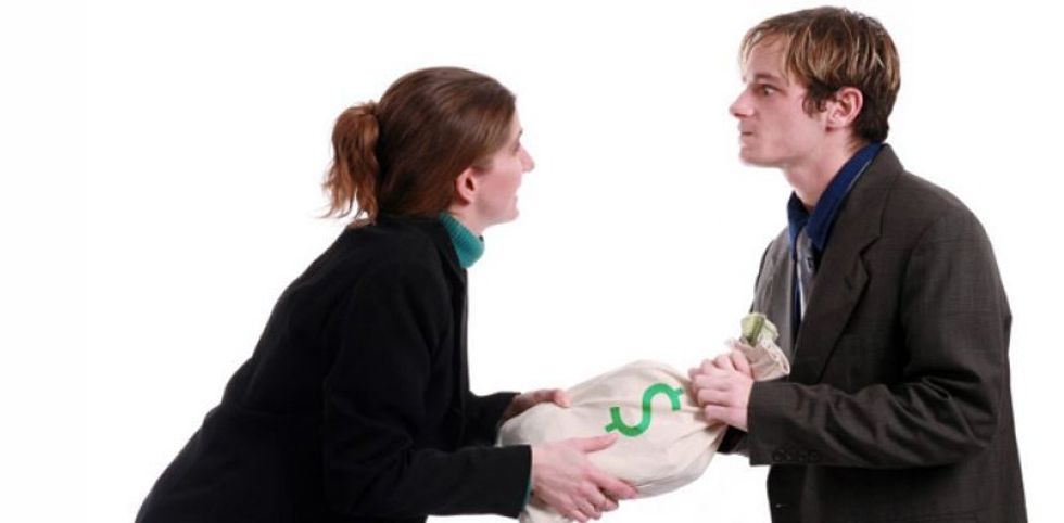 6e321892 couple fight money