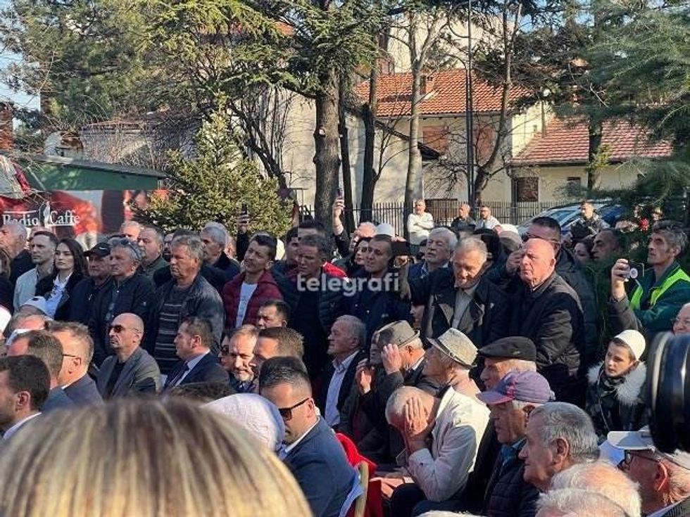 6e3410ae b093 436a b348 df89e648a45d 1