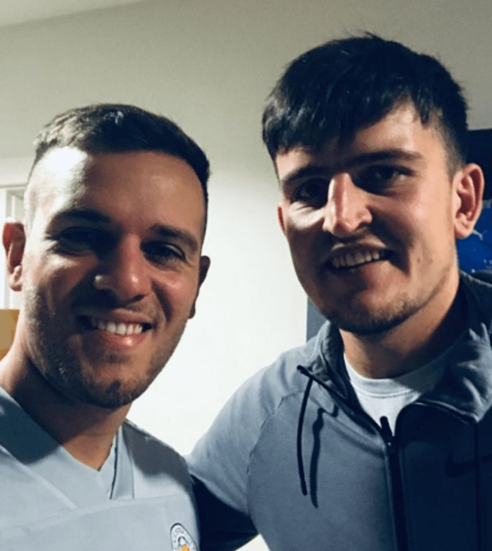 6fa454f05c25555c80b710b1a7ea709d 1