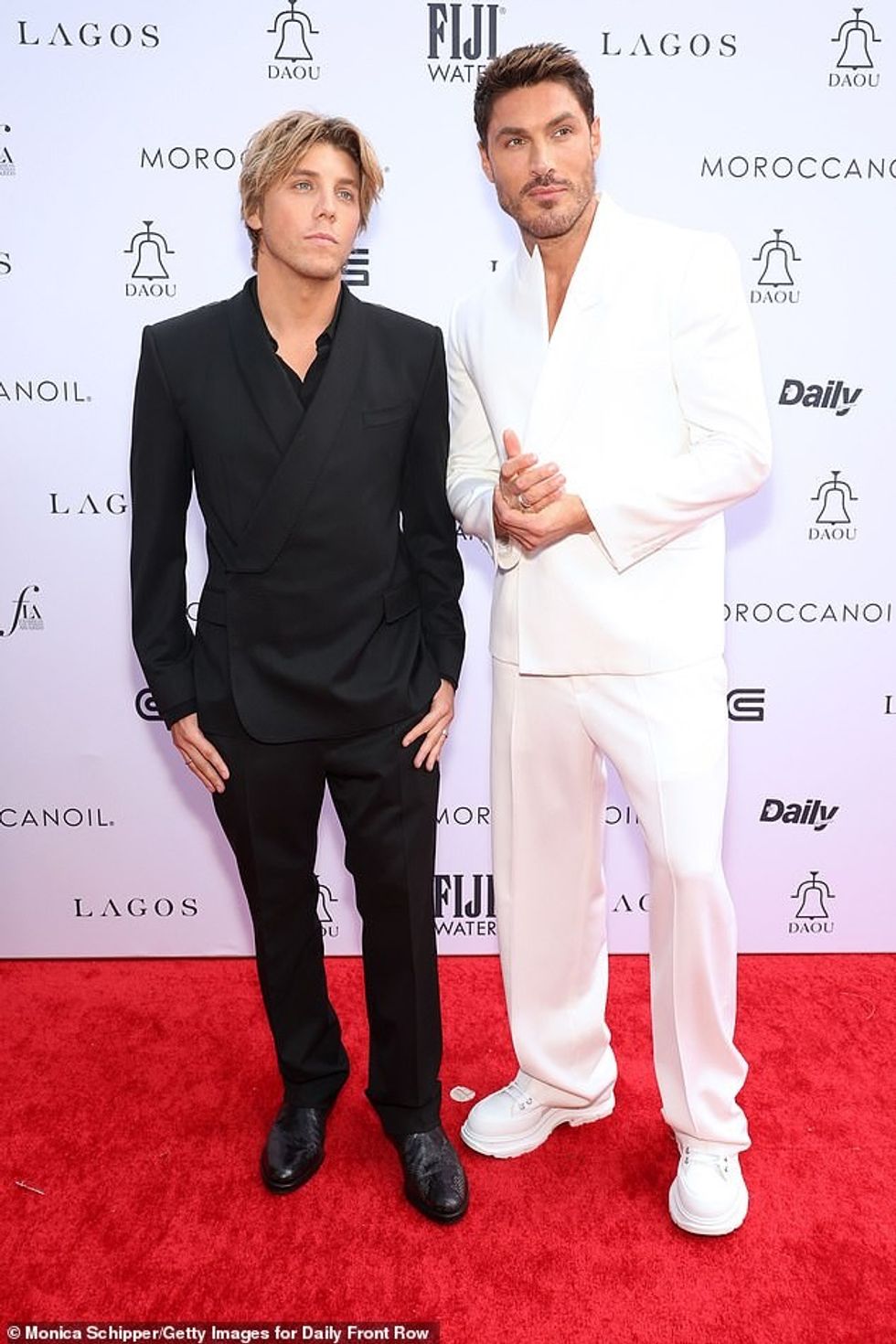 70179487 0 image a 30 1682360558350