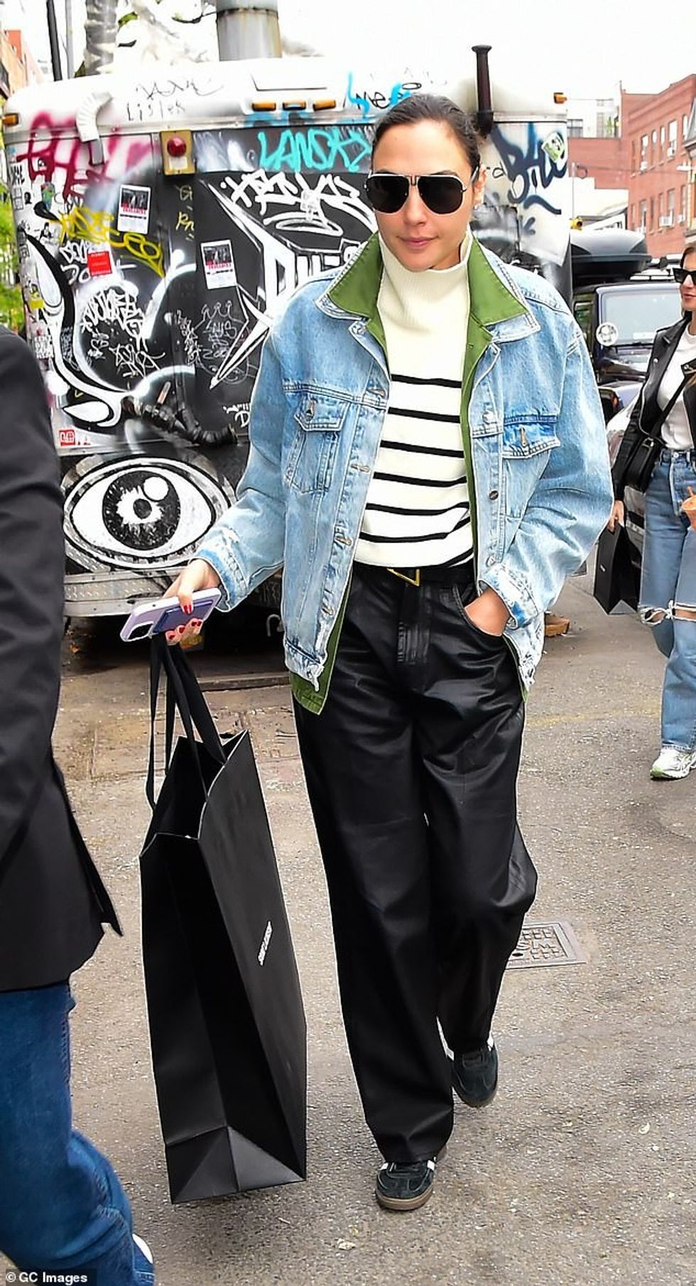 70378111 12027929 image m 54 1682755427611