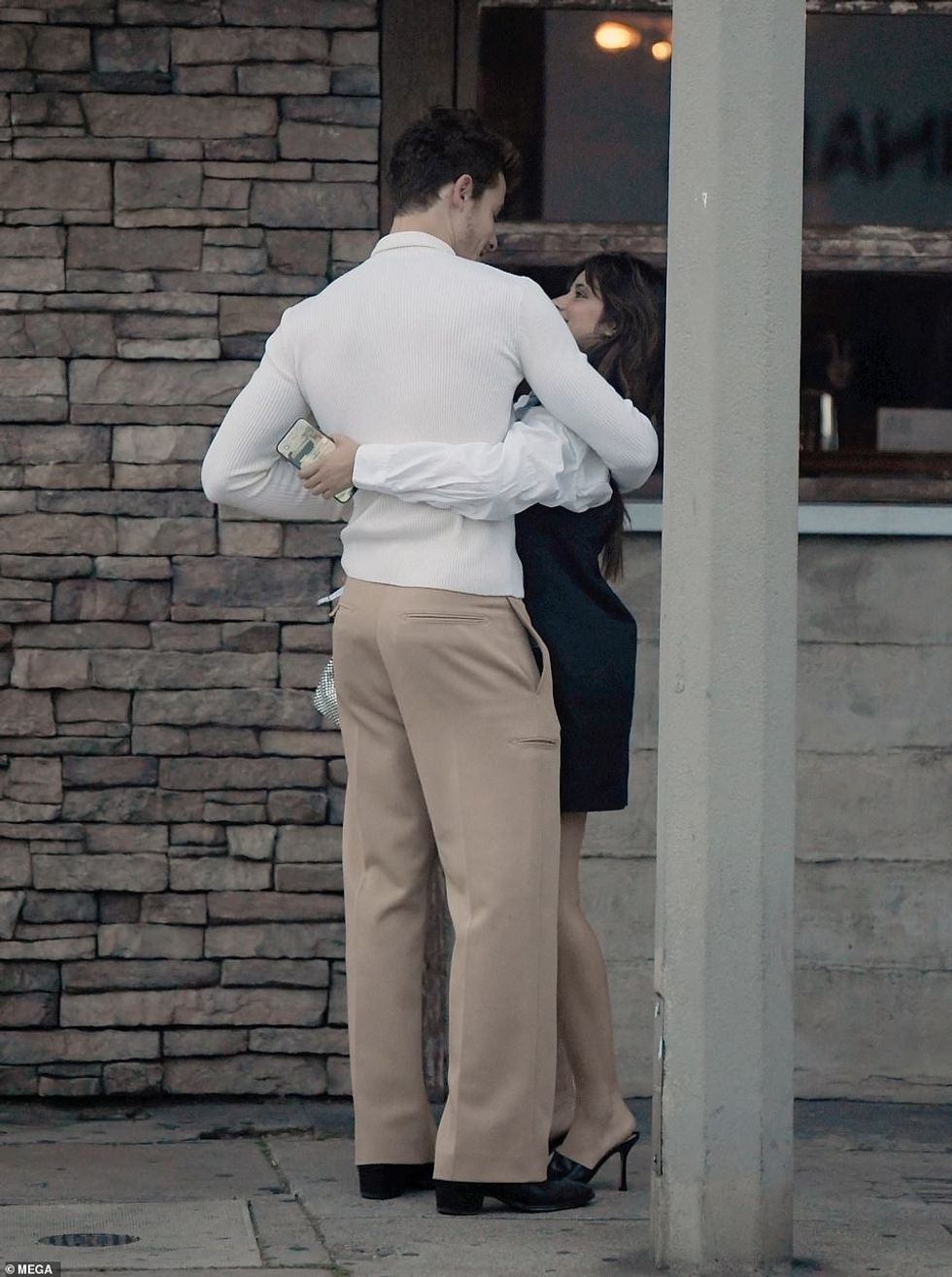 70591253 12048281 Back on Shawn Mendes and Camila Cabello are proudly showing off a 14 1683230863330