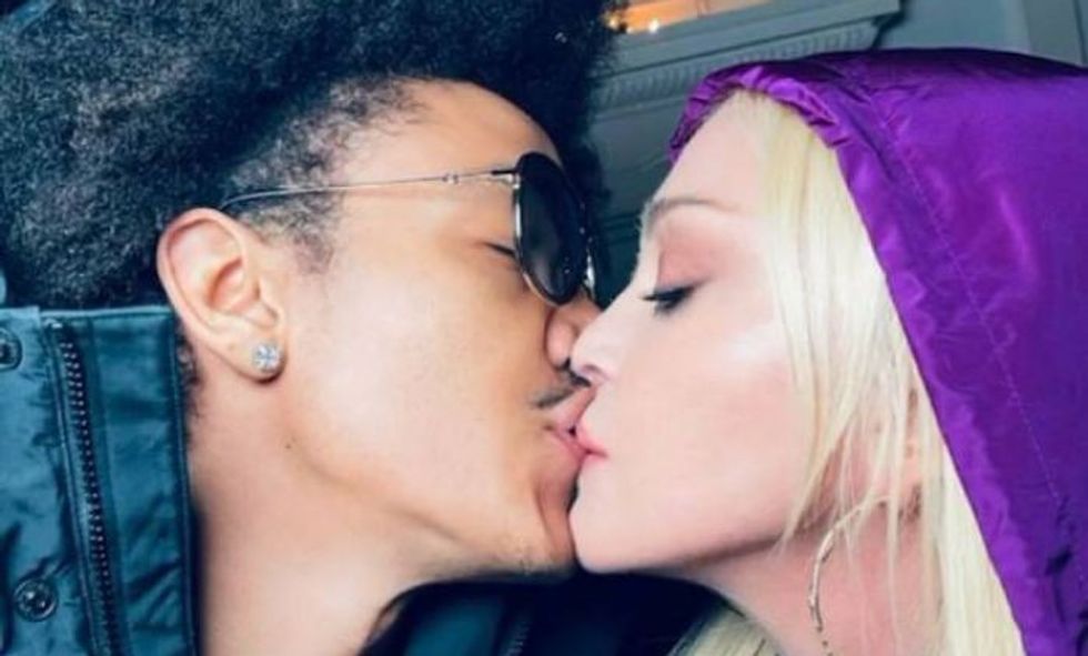 70edd9b801e577e1568763b724cfa41f32f9bf96