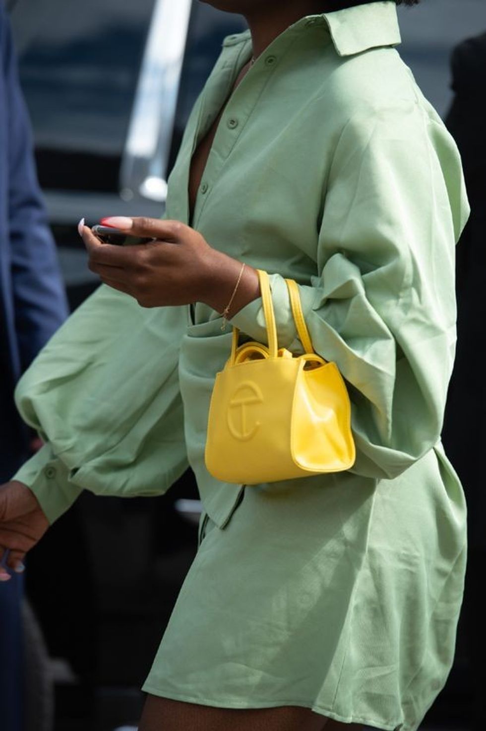 718361b82ff6db2cd5a6cf01f