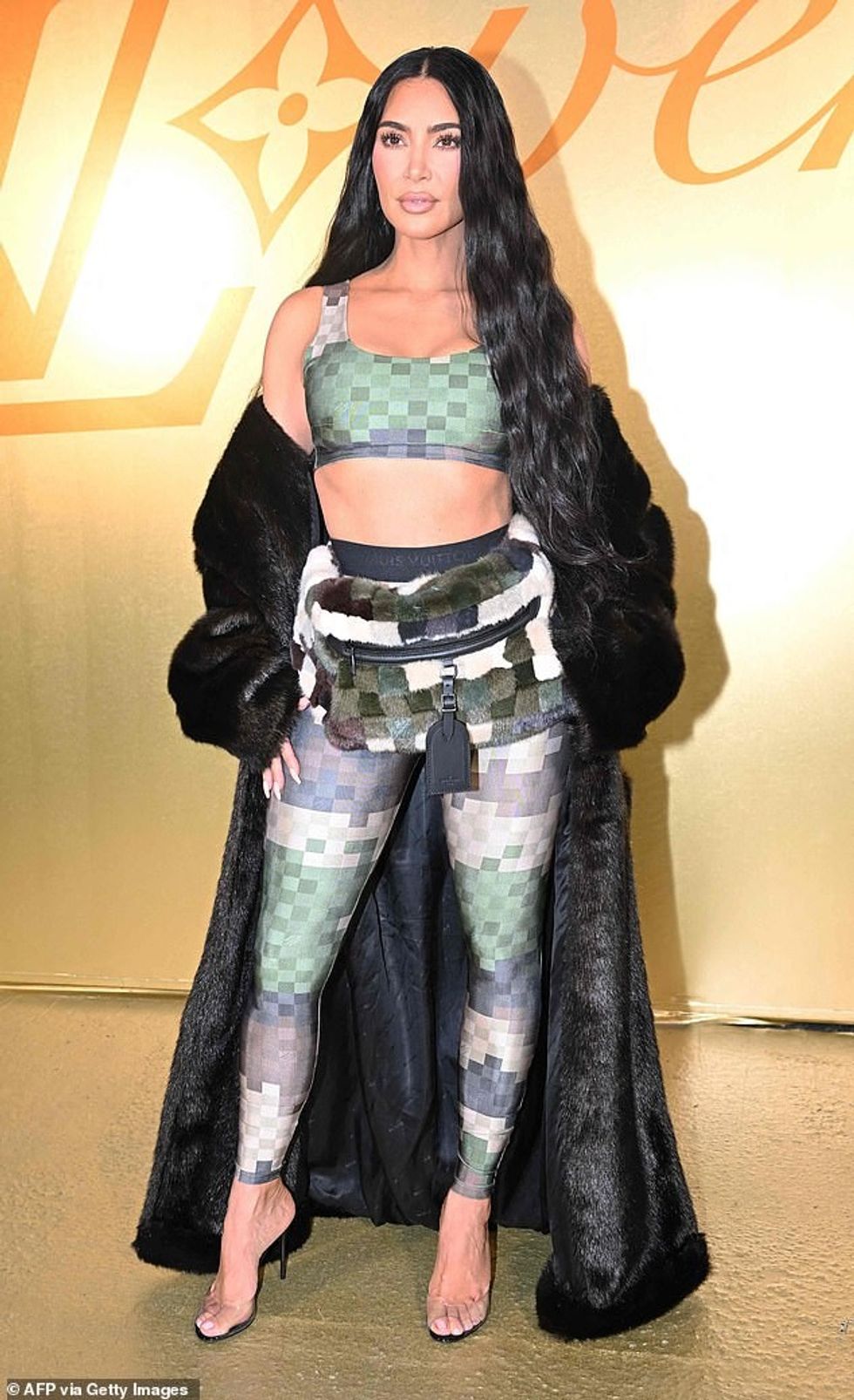 72348807 12216411 Celeb pals Kim Kardashian also took her place on the FROW in a p m 171 1687300221530