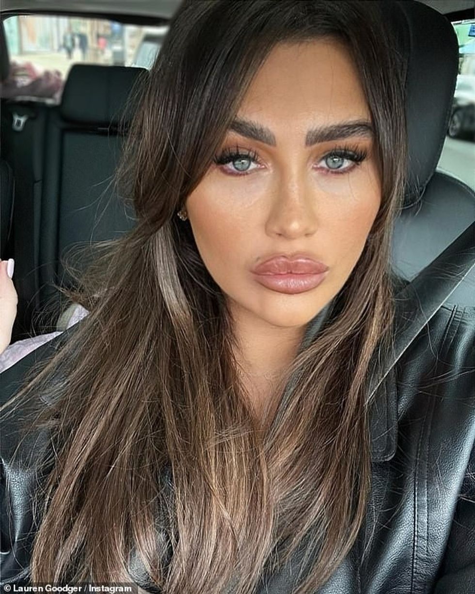 72838685 12263167 I deserve to be happy again Lauren Goodger has revealed she wan a 32 1688482572789
