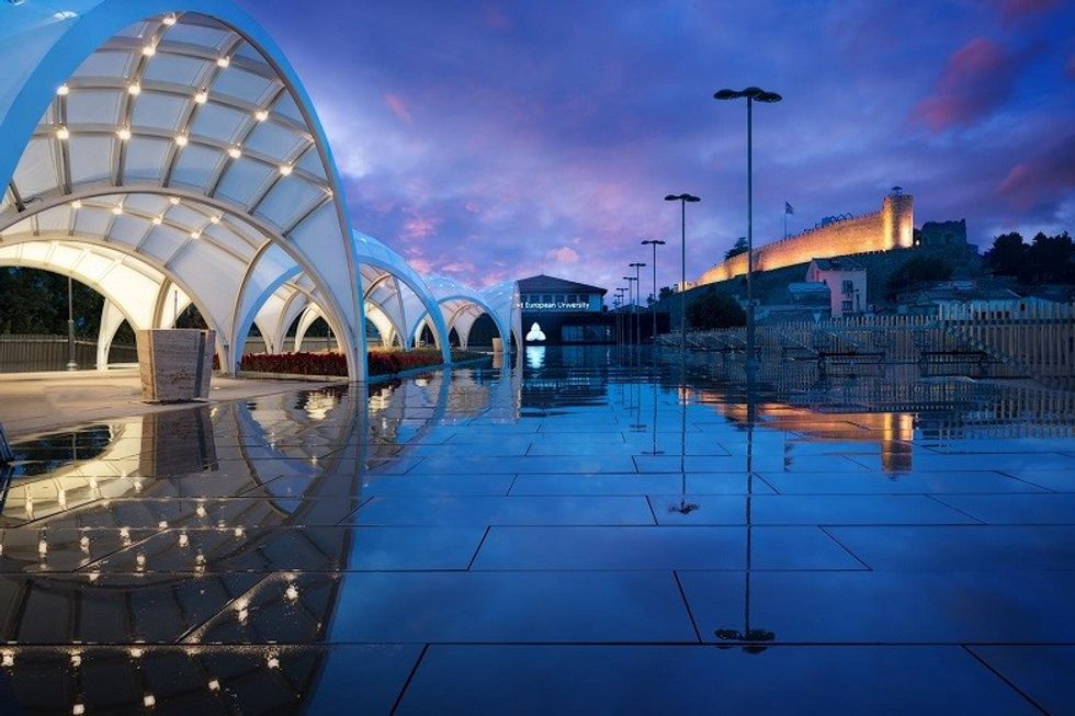 72875181 2520967461472967 1499896184280449024 n