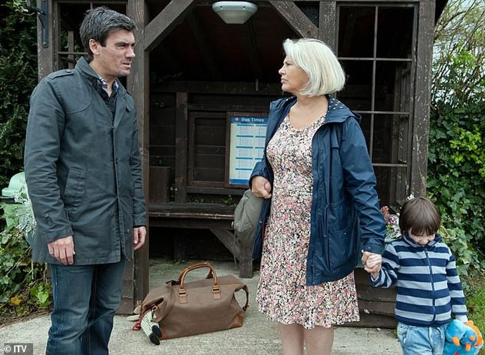 72886847 12267813 Actress In Denise s time away from Coronation Street she kept bu a 28 1688579319575