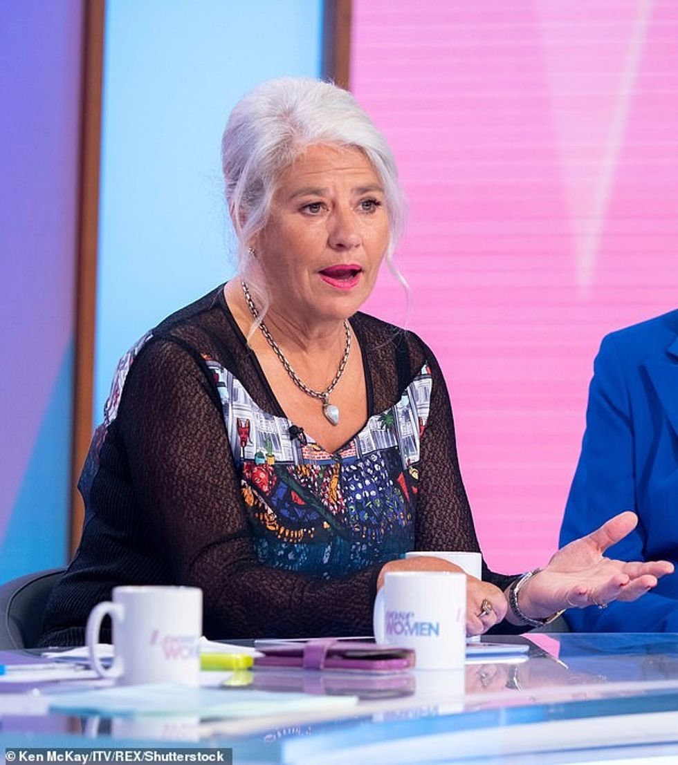 72887459 12267813 Shocking Coronation Street star Denise Black was rushed to hospi m 4 1688578440091