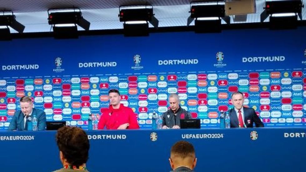 733a0da42b64f19aa0c4dd6e02738a0f 63471 oooz0000